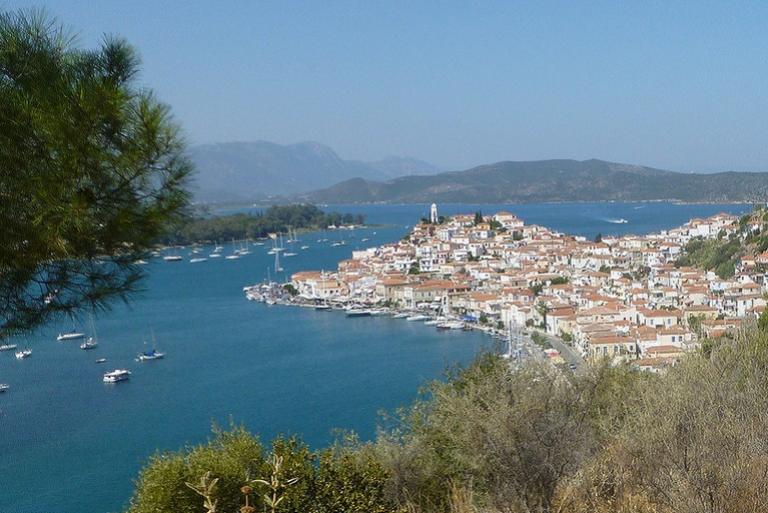 Poros: the Green pearl of the Saronic